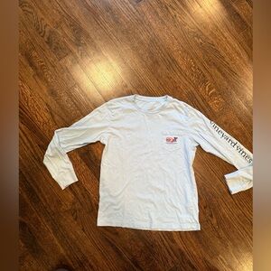 Vineyard Vines Kids Light Blue Long Sleeve Superhero Tee Kids Medium (12-14)